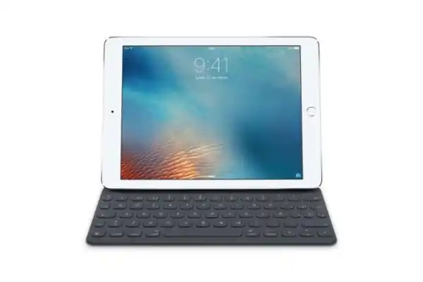 Smart Keyboard MNKT2Y/A Solo Por Tiempo Limitado